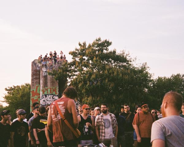 Shot with an Olympus 35RC on Kodak Gold 200.